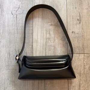 Osoi Leather Brot Bag in Black Leather